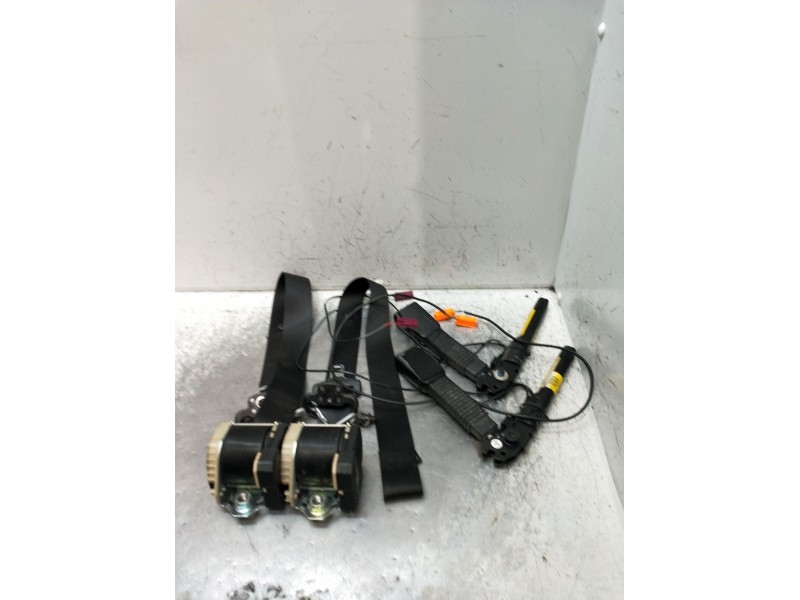 Recambio de juego cinturones delantero para ford focus ii (da_, hcp, dp) 1.6 ti referencia OEM IAM   08 3P