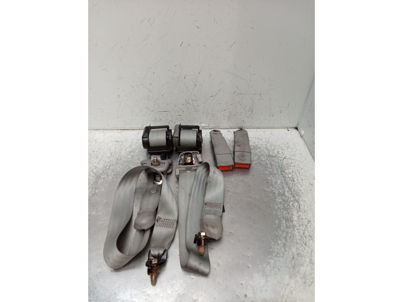 Recambio de juego cinturones trasero para kia carnival ii (gq) 2.9 crdi referencia OEM IAM   01 5P