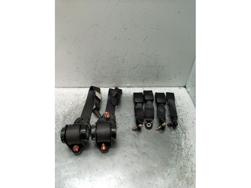 Recambio de juego cinturones trasero para hyundai matrix (fc) 1.5 crdi vgt referencia OEM IAM   04 5P