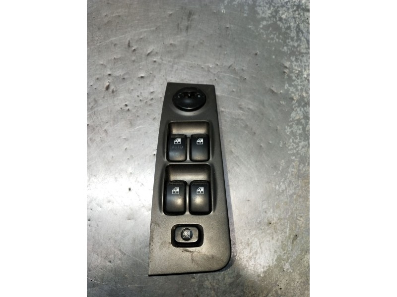 Recambio de mando elevalunas delantero izquierdo para hyundai matrix (fc) 1.5 crdi vgt referencia OEM IAM 9357017100  04 5P