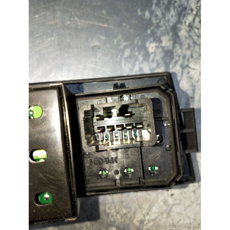 Recambio de mando elevalunas delantero izquierdo para hyundai matrix (fc) 1.5 crdi vgt referencia OEM IAM 9357017100  04 5P