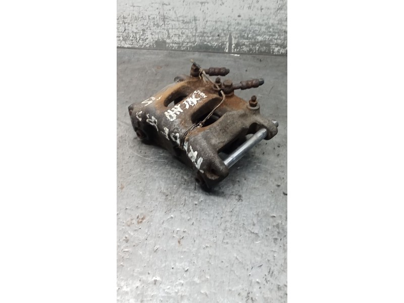 Recambio de pinza freno delantera derecha para nissan trade 2.8 d referencia OEM IAM   BENDIX